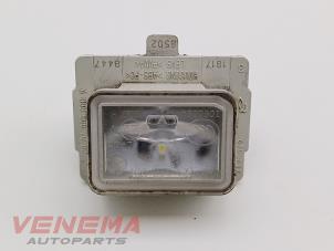 Gebruikte Kenteken Verlichting Mercedes C (W205) C-200d 1.6 Turbo 16V Prijs € 9,99 Margeregeling aangeboden door Venema Autoparts