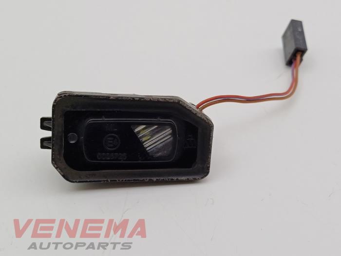 Gebruikte Diversen Mercedes C (W205) C-200d 1.6 Turbo 16V Prijs € 19,99 Margeregeling aangeboden door Venema Autoparts