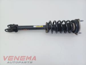 Gebruikte Mac Phersonpoot rechts-voor Mercedes C (W205) C-200d 1.6 Turbo 16V Prijs € 99,99 Margeregeling aangeboden door Venema Autoparts