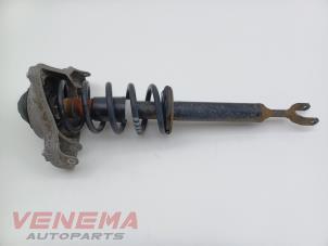 Gebruikte Voorpoot links Audi A6 Avant (C6) 2.0 T FSI 16V Prijs € 49,99 Margeregeling aangeboden door Venema Autoparts