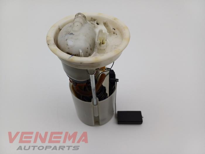Gebruikte Tank element Pomp Ford Mondeo IV Wagon 2.0 16V Prijs € 114,99 Margeregeling aangeboden door Venema Autoparts