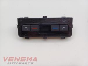 Gebruikte Kachel Bedieningspaneel Volkswagen Passat (3G2) 2.0 TDI 16V 150 Prijs € 64,99 Margeregeling aangeboden door Venema Autoparts