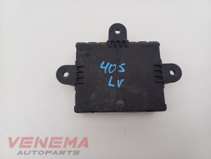 Gebruikte Deur module Ford Mondeo IV Wagon 2.0 16V Prijs € 19,99 Margeregeling aangeboden door Venema Autoparts