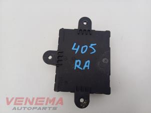 Gebruikte Deur module Ford Mondeo IV Wagon 2.0 16V Prijs € 19,99 Margeregeling aangeboden door Venema Autoparts