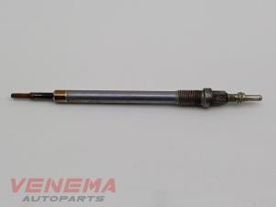 Gebruikte Gloeikaars Mercedes A (W176) 2.2 A-200 CDI, A-200d 16V Prijs € 19,99 Margeregeling aangeboden door Venema Autoparts