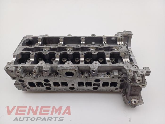 Gebruikte Cilinderkop Mercedes A (W176) 2.2 A-200 CDI, A-200d 16V Prijs € 332,74 Inclusief btw aangeboden door Venema Autoparts