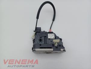 Gebruikte Deurslot Mechaniek 4Deurs rechts-achter Opel Corsa E 1.2 16V Prijs € 14,99 Margeregeling aangeboden door Venema Autoparts