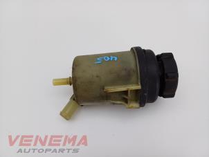 Gebruikte Servo Oliereservoir Ford Mondeo IV Wagon 2.0 16V Prijs € 9,99 Margeregeling aangeboden door Venema Autoparts