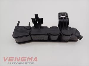 Gebruikte Koolstoffilter Opel Corsa F (UB/UH/UP) 1.2 12V 75 Prijs € 29,99 Margeregeling aangeboden door Venema Autoparts