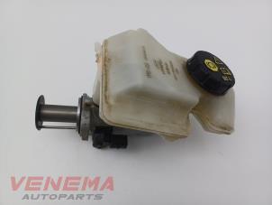 Gebruikte Hoofdremcilinder Volkswagen Polo VI (AW1) 1.0 MPi 12V Prijs € 14,99 Margeregeling aangeboden door Venema Autoparts