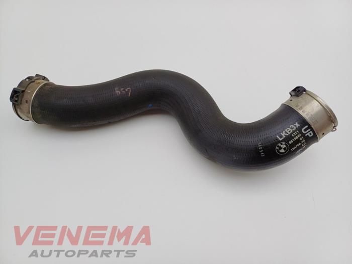 Gebruikte Intercooler Slang BMW 2 serie (F23) 218i 1.5 TwinPower Turbo 12V Prijs € 29,99 Margeregeling aangeboden door Venema Autoparts