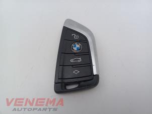 Gebruikte Sleutel BMW 3 serie Touring (G21) 330e xDrive 2.0 TwinPower Turbo 16V Prijs € 39,99 Margeregeling aangeboden door Venema Autoparts