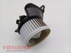 Gebruikte Chaufage Ventilatiemotor Opel Corsa E 1.2 16V Prijs € 14,99 Margeregeling aangeboden door Venema Autoparts