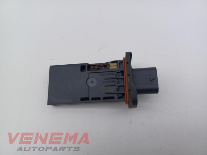 Gebruikte Luchthoeveelheidsmeter BMW 3 serie Touring (G21) 330e xDrive 2.0 TwinPower Turbo 16V Prijs € 19,99 Margeregeling aangeboden door Venema Autoparts