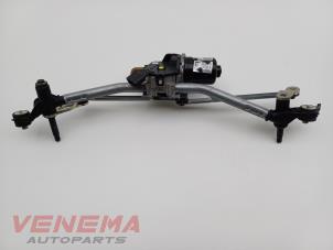 Gebruikte Ruitenwismotor + Mechaniek Opel Corsa F (UB/UH/UP) 1.2 12V 75 Prijs € 19,99 Margeregeling aangeboden door Venema Autoparts