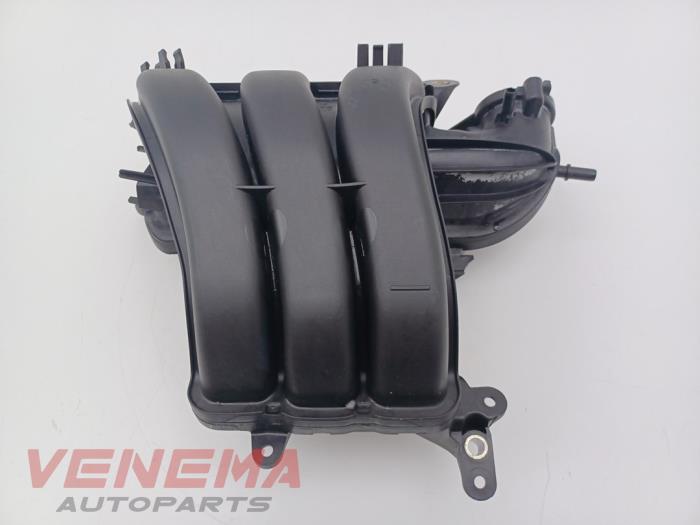 Gebruikte Spruitstuk Inlaat Volkswagen Polo VI (AW1) 1.0 MPi 12V Prijs € 199,99 Margeregeling aangeboden door Venema Autoparts