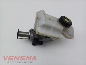 Gebruikte Hoofdremcilinder Volkswagen Golf VII Variant (AUVV) 1.6 TDI BlueMotion 16V Prijs € 9,99 Margeregeling aangeboden door Venema Autoparts