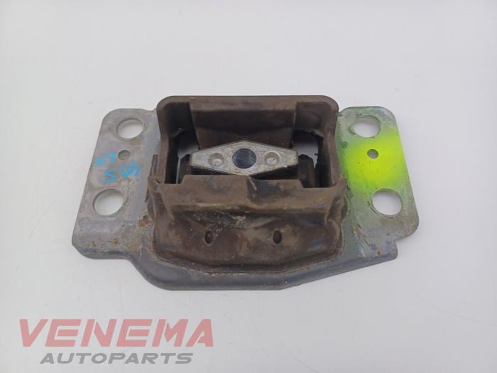 Gebruikte Versnellingsbak Steun Ford Mondeo IV Wagon 2.0 16V Prijs € 19,99 Margeregeling aangeboden door Venema Autoparts