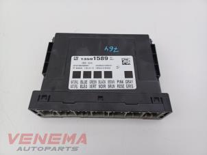 Gebruikte Computer Body Control Opel Corsa E 1.2 16V Prijs € 29,99 Margeregeling aangeboden door Venema Autoparts