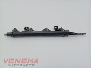 Gebruikte Common rail (Injectie) Mini Coupe (R58) 1.6 16V Cooper Prijs € 29,99 Margeregeling aangeboden door Venema Autoparts