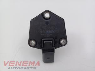 Gebruikte Olie niveau sensor Volkswagen Golf VI Cabrio (1K) 2.0 TDI 16V Prijs € 9,99 Margeregeling aangeboden door Venema Autoparts