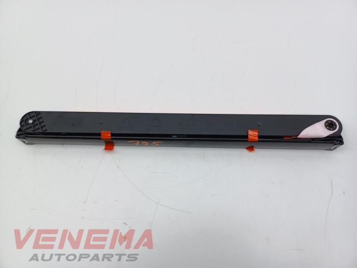 Gevarendriehoek van een Mercedes-Benz E (C238) E-300 2.0 Turbo 16V 2019