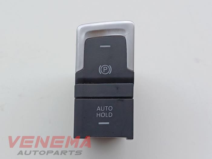 Gebruikte Schakelaar handrem Volkswagen Golf Sportsvan (AUVS) 1.2 TSI 16V BlueMOTION Prijs € 14,99 Margeregeling aangeboden door Venema Autoparts