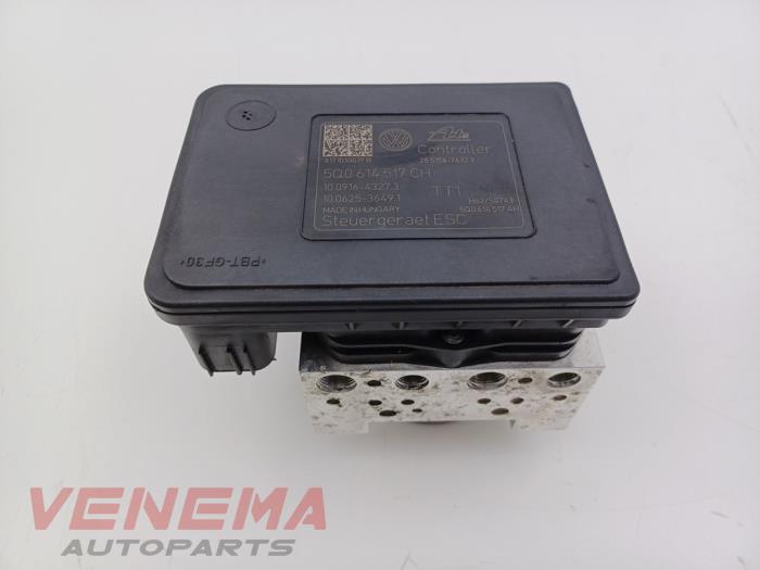 Gebruikte ABS Pomp Volkswagen Golf Sportsvan (AUVS) 1.2 TSI 16V BlueMOTION Prijs € 49,99 Margeregeling aangeboden door Venema Autoparts