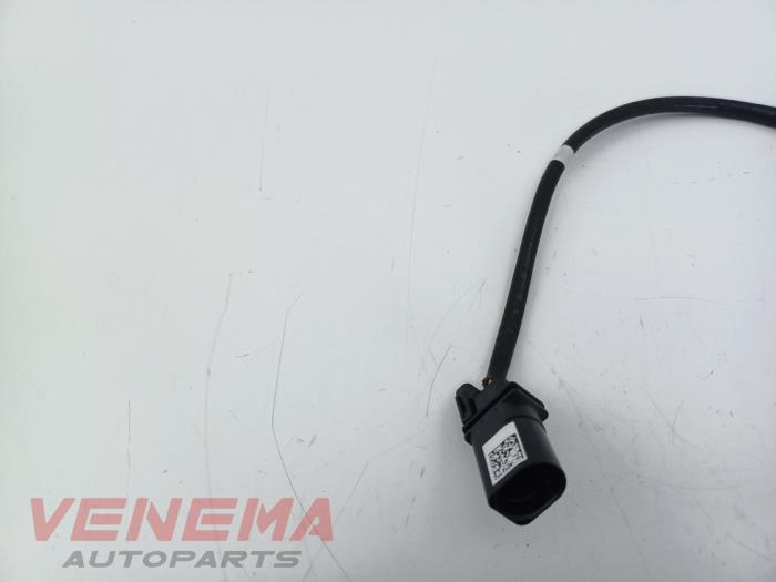 Lambda Sonde van een Audi A4 Avant (B9) 2.0 35 TFSI Mild Hybrid 16V 2021