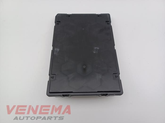 Computer Body Control van een Audi A4 Avant (B9) 2.0 35 TFSI Mild Hybrid 16V 2021