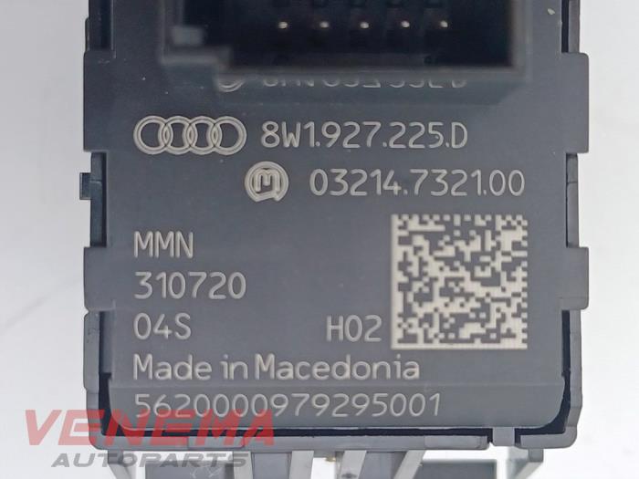 Handrem schakelaar van een Audi A4 Avant (B9) 2.0 35 TFSI Mild Hybrid 16V 2021