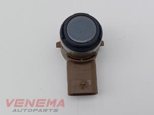 Gebruikte Sensor PDC BMW X1 (F48) xDrive 20i 2.0 16V Twin Power Turbo Prijs € 24,99 Margeregeling aangeboden door Venema Autoparts