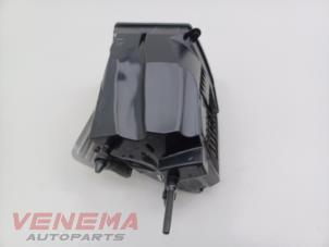 Gebruikte Luchtfilterhuis Audi A4 Avant (B9) 2.0 35 TFSI Mild Hybrid 16V Prijs € 99,99 Margeregeling aangeboden door Venema Autoparts