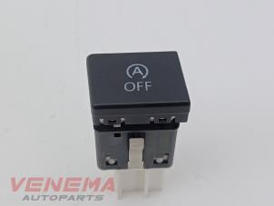 Gebruikte Start/Stop schakelaar Volkswagen Transporter T6 2.0 TDI 150 4Motion Prijs € 9,99 Margeregeling aangeboden door Venema Autoparts