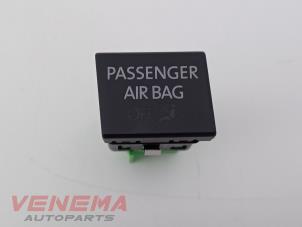 Gebruikte Airbag controle lampje Volkswagen Transporter T6 2.0 TDI 150 4Motion Prijs € 9,99 Margeregeling aangeboden door Venema Autoparts