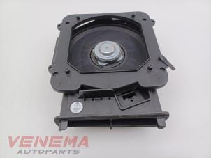 Gebruikte Luidspreker BMW X1 (F48) xDrive 20i 2.0 16V Twin Power Turbo Prijs € 34,99 Margeregeling aangeboden door Venema Autoparts