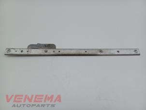 Gebruikte Diversen Mercedes E (C238) E-300 2.0 Turbo 16V Prijs € 19,99 Margeregeling aangeboden door Venema Autoparts