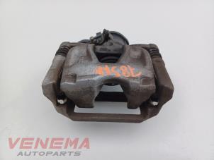 Gebruikte Remklauw (Tang) rechts-achter Audi A4 Avant (B9) 2.0 35 TFSI Mild Hybrid 16V Prijs € 74,99 Margeregeling aangeboden door Venema Autoparts