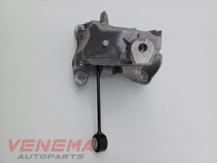 Motorsteun van een Audi A4 Avant (B9) 2.0 35 TFSI Mild Hybrid 16V 2021