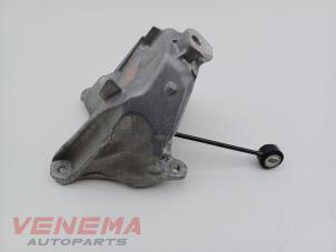 Gebruikte Motorrubber Audi A4 Avant (B9) 2.0 35 TFSI Mild Hybrid 16V Prijs € 19,99 Margeregeling aangeboden door Venema Autoparts