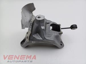 Gebruikte Motorrubber Audi A4 Avant (B9) 2.0 35 TFSI Mild Hybrid 16V Prijs € 24,99 Margeregeling aangeboden door Venema Autoparts