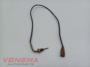 Gebruikte Uitlaat temperatuursensor Volkswagen Caddy IV 2.0 TDI 75 Prijs € 24,99 Margeregeling aangeboden door Venema Autoparts