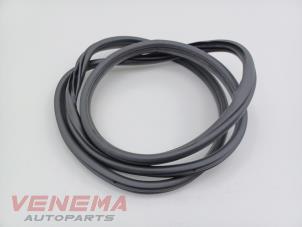 Gebruikte Portierrubber 4Deurs links-voor BMW 2 serie Active Tourer (U06) 218i 1.5 TwinPower Turbo 12V Prijs € 49,99 Margeregeling aangeboden door Venema Autoparts