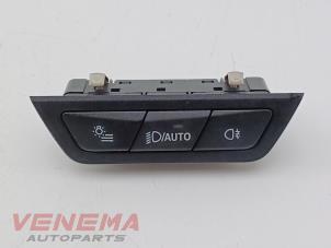 Gebruikte Licht Schakelaar BMW 2 serie Active Tourer (U06) 218i 1.5 TwinPower Turbo 12V Prijs € 69,99 Margeregeling aangeboden door Venema Autoparts