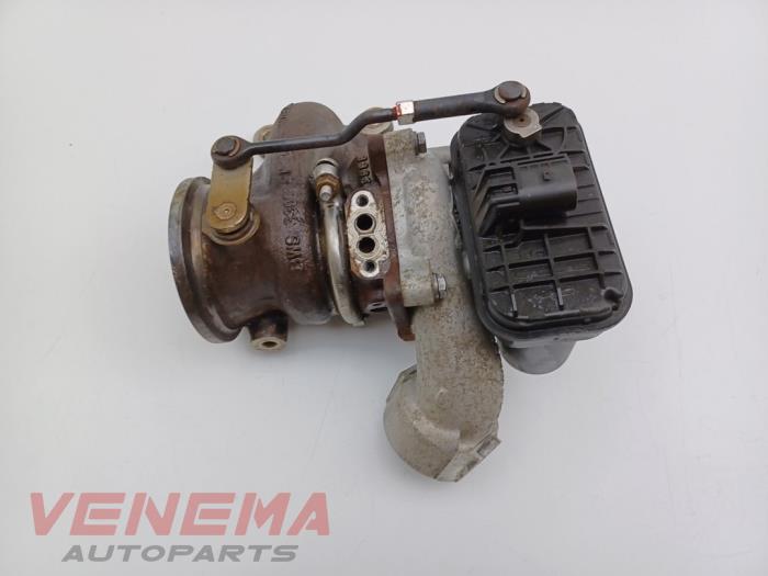 Gebruikte G-lader Seat Ibiza V (KJB) 1.0 TSI 12V Prijs € 124,99 Margeregeling aangeboden door Venema Autoparts