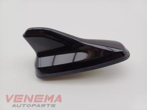 Gebruikte GPS Antenne Volkswagen Passat Variant (CJ5) 2.0 TDI 16V Prijs € 34,99 Margeregeling aangeboden door Venema Autoparts