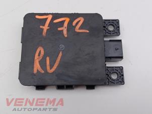 Gebruikte Radar sensor Volkswagen Passat Variant (CJ5) 2.0 TDI 16V Prijs € 324,99 Margeregeling aangeboden door Venema Autoparts