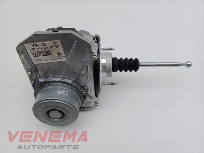 Gebruikte Rembol Volkswagen Passat Variant (CJ5) 2.0 TDI 16V Prijs € 499,99 Margeregeling aangeboden door Venema Autoparts