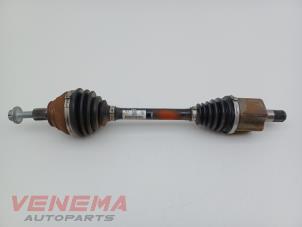 Gebruikte Homokineetas links-voor Volkswagen Passat Variant (CJ5) 2.0 TDI 16V Prijs € 174,99 Margeregeling aangeboden door Venema Autoparts
