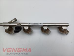 Gebruikte Injector brug Mercedes E (C238) E-300 2.0 Turbo 16V Prijs € 74,99 Margeregeling aangeboden door Venema Autoparts